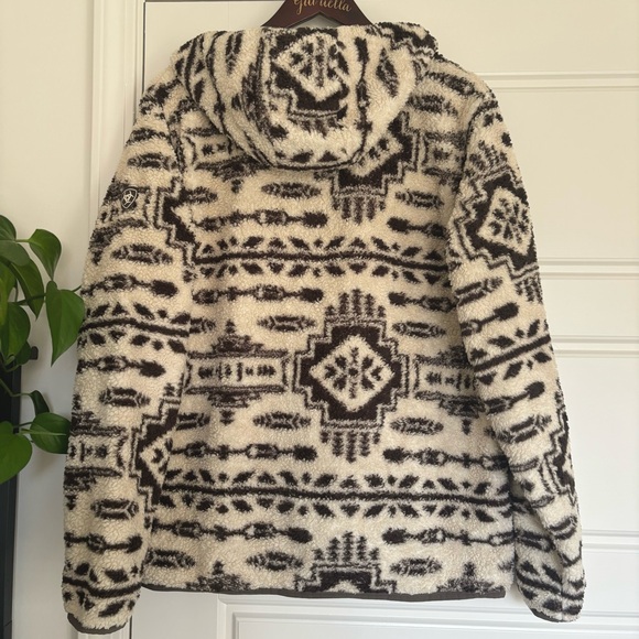 • [Ariat] REAL Berber Hoodie • - Picture 10 of 13